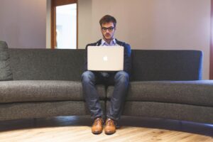 残業ない会社で働くメリットとは何ですか？