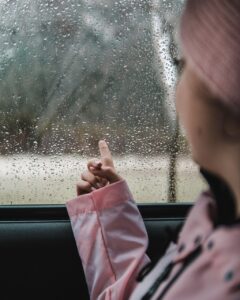 残業多い職場を辞めたい時に考えるべきポイントは？