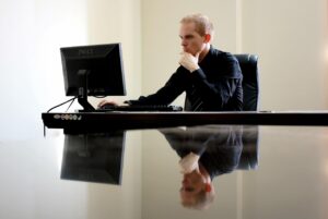 残業なしのNPOで理想の仕事を見つけるための探し方は？