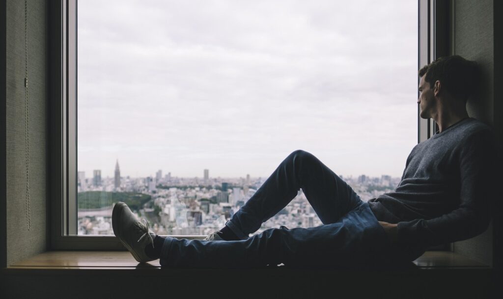 残業なしで大人数苦手な仕事はどのように探せばいい？